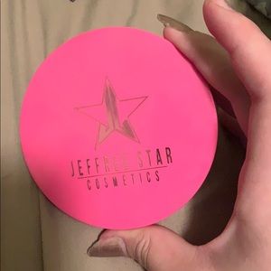 Jeffree star highlighter